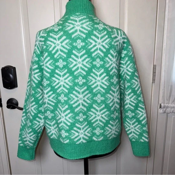 Old Navy Women's Green Snowflake Fair Isle Knit Sweater Sz L Holiday - Picture 4 of 10